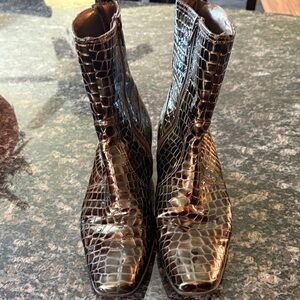 Elegant Crocodile Pattern Leather Boots by Peter Kaiser size 8 1/2